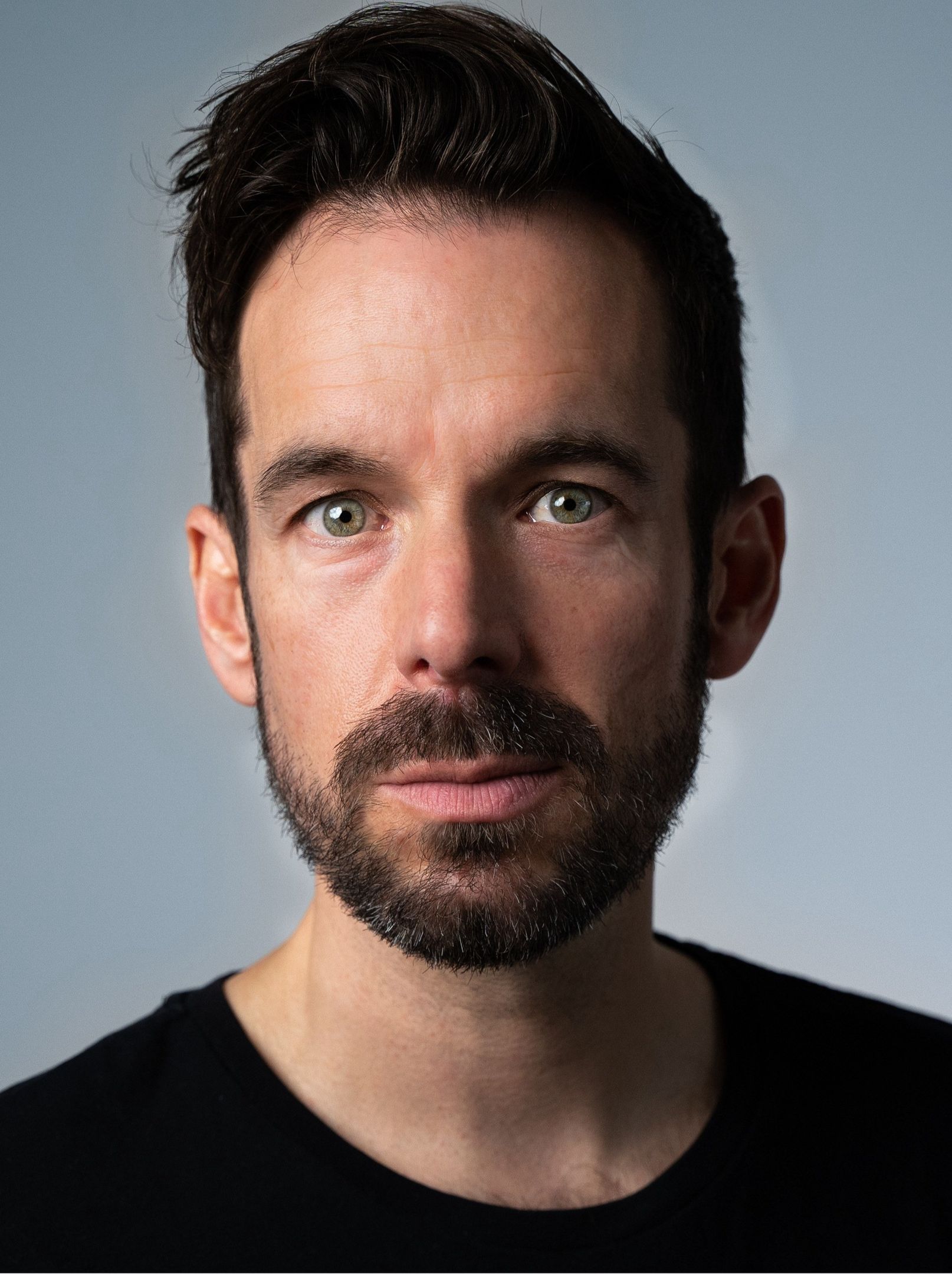 образ Simon Geoffrey-Feilder