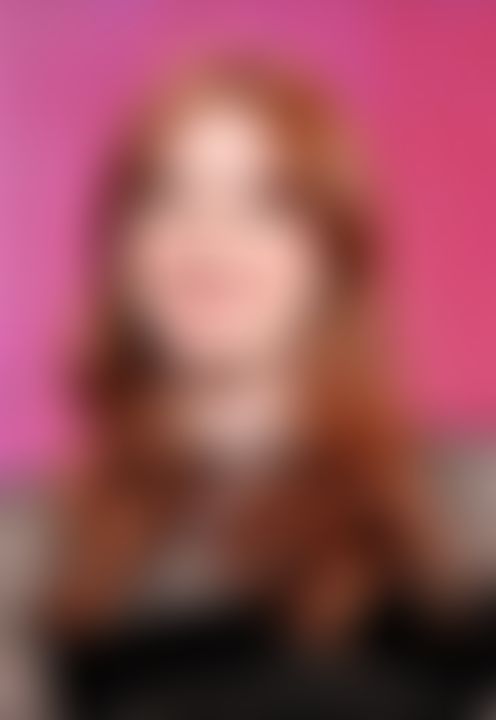 образ Karen Gillan