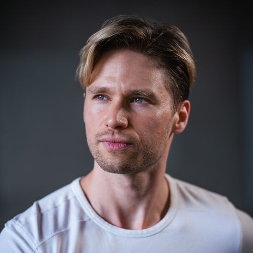 © Gregory B. Waldis