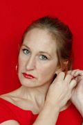 © Jeanne Degraa Immagine Isabelle Höpfner