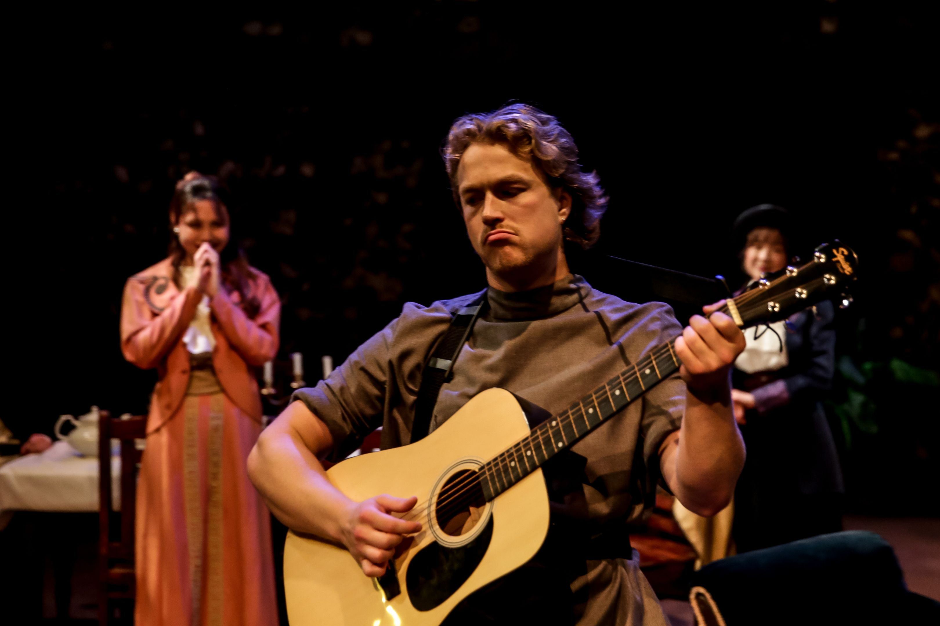 © Andrew H Williams Photography