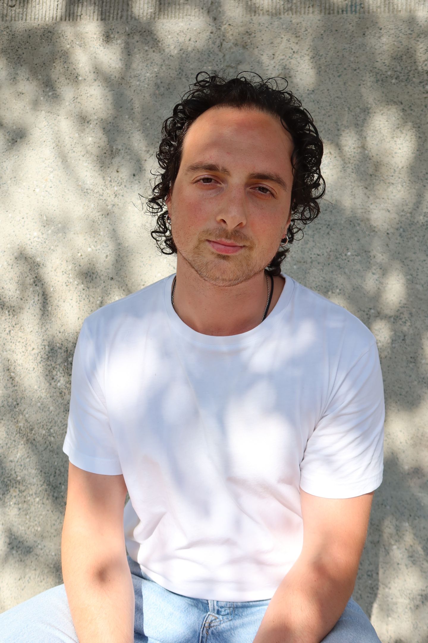 Rus ayolni mast qilib, uyiga olib kelishdi.