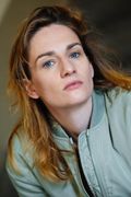 © Jeanne Degraa Immagine Karoline Teska