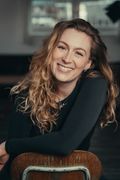 образ Sina Louise Dieterle