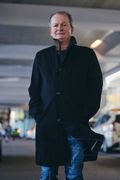 © nils schwarz образ Rüdiger Bach