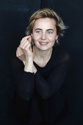 © Jeanne Degraa Image Olga von Luckwald