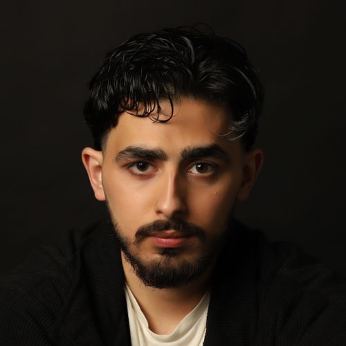 © The Broadway Studio