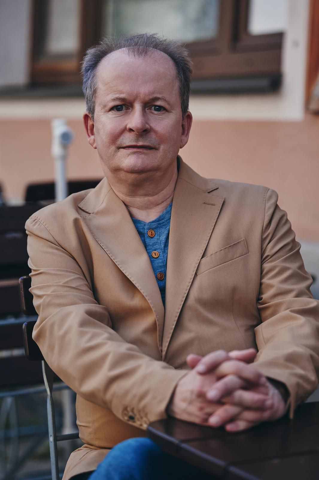 © Nils Schwarz образ Rüdiger Bach