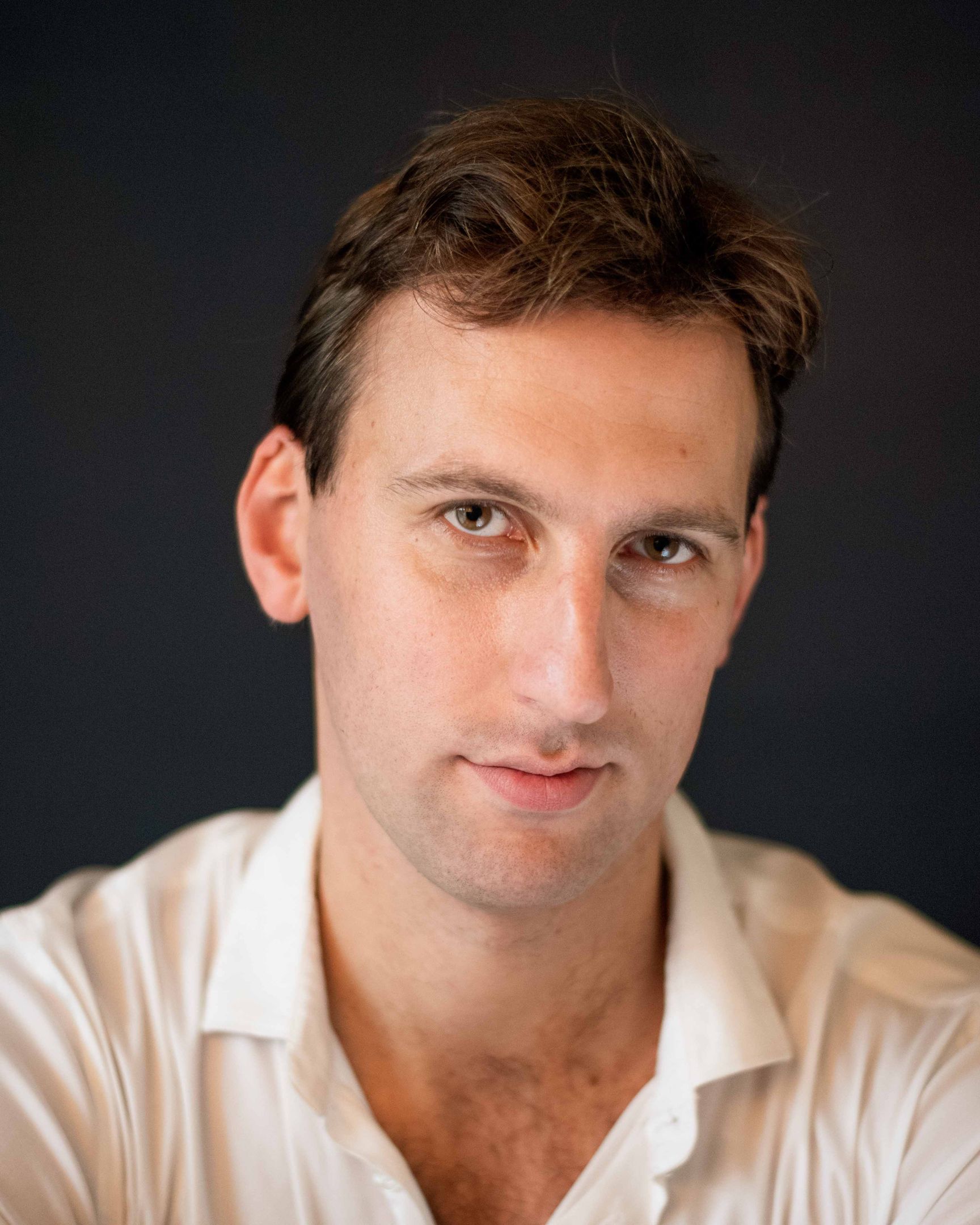 © e-motion pictures