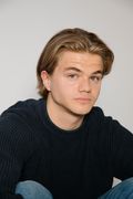 © thekidvelour образ Sam Petersson