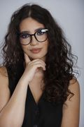 © Headshot glasses - Bianca Dobre Image Bianca Dobre