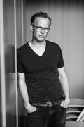 © Henrik Pfeifer Immagine Roman Roth
