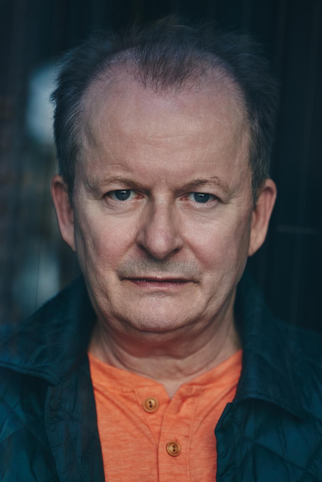 © Nils Schwarz образ Rüdiger Bach